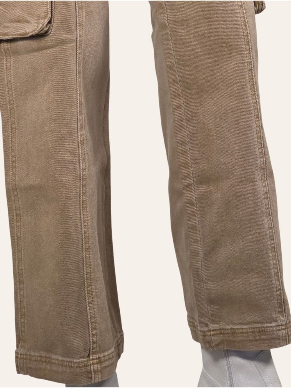 Risen Cocoa Utility Cargo Jeans 0/24 NWT Neutral Western Chic - Picture 6 of 10
